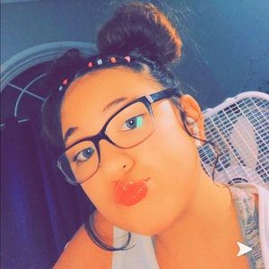 Meet your Posher, Gracie